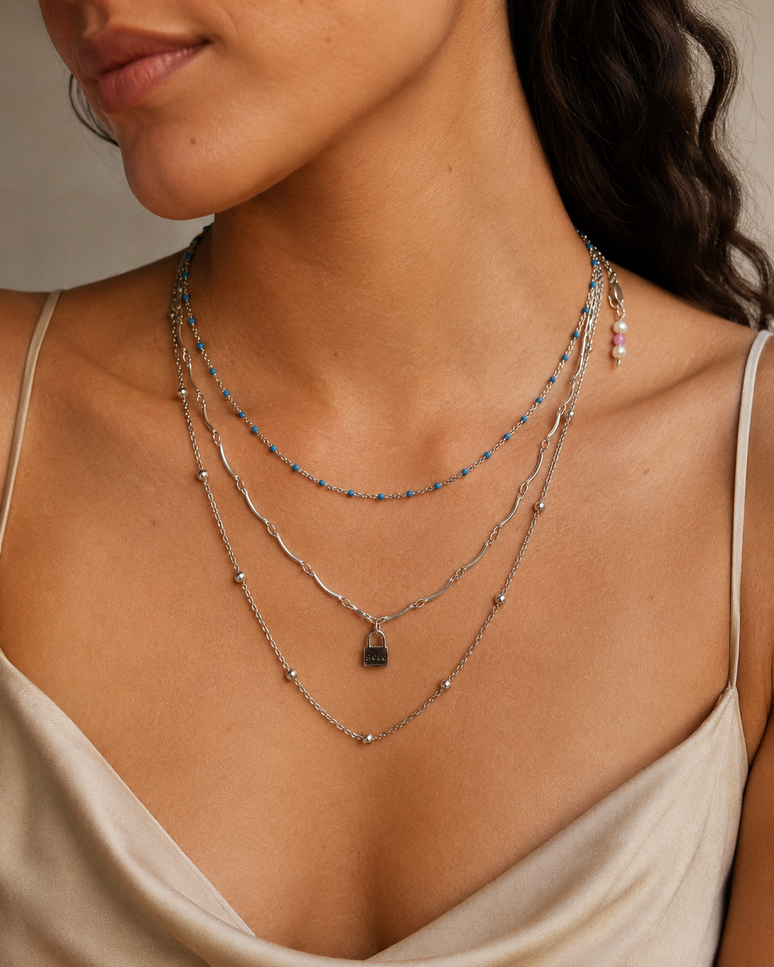 Collier NE0013 porté