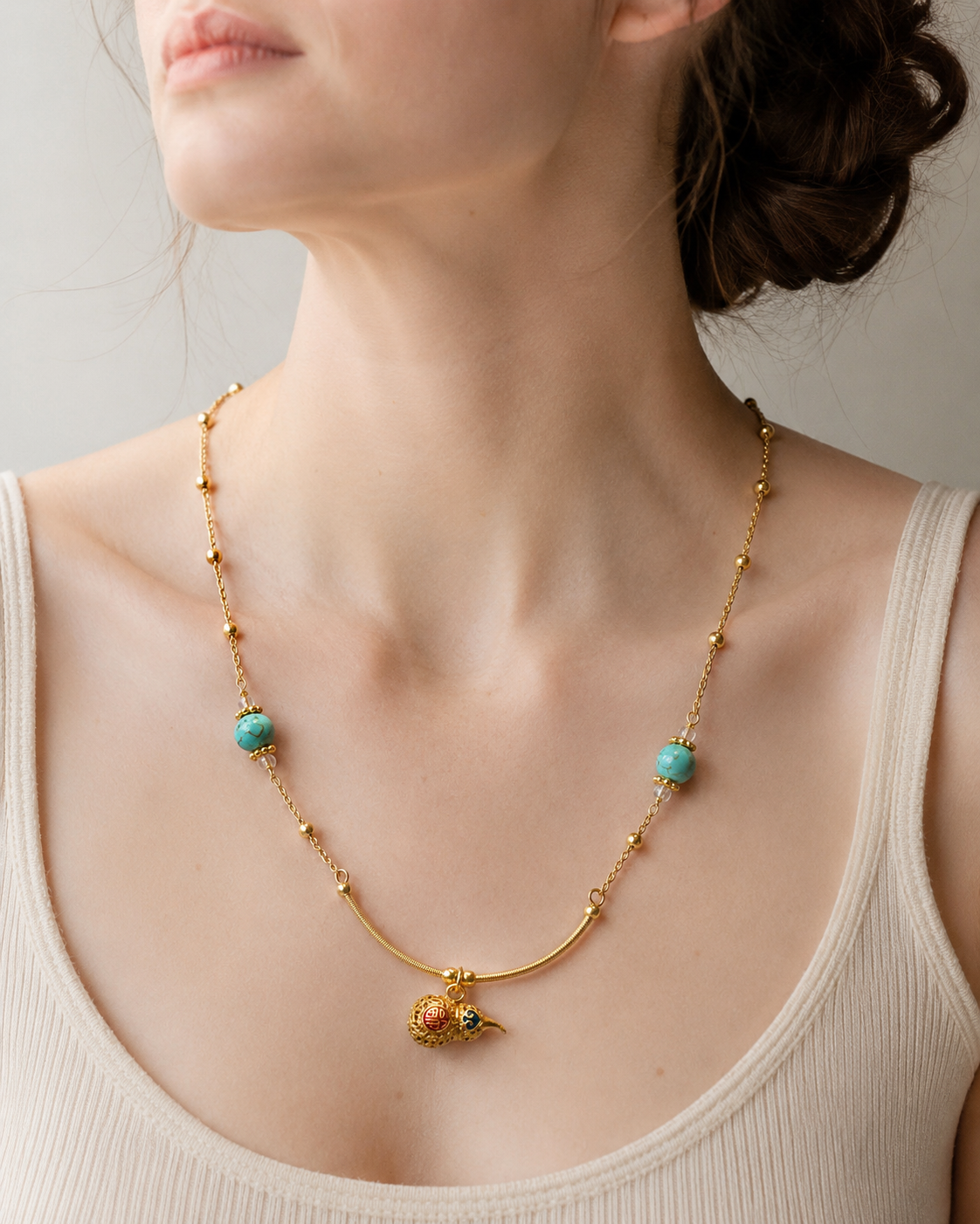 Collier NE0015 porté